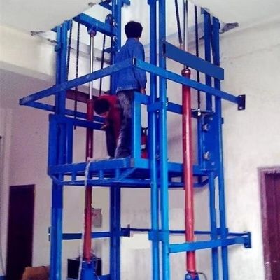 2000 किलोग्राम 3000 किलोग्राम 4000 किलोग्राम हाइड्रोलिक कार्गो लिफ्ट आउटडोर फ्रेट लिफ्ट