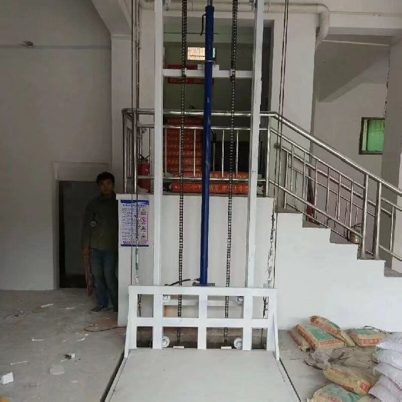 आपातकालीन स्टॉप फ्रेट प्लेटफार्म लिफ्ट अनुकूलित छोटे माल लिफ्ट